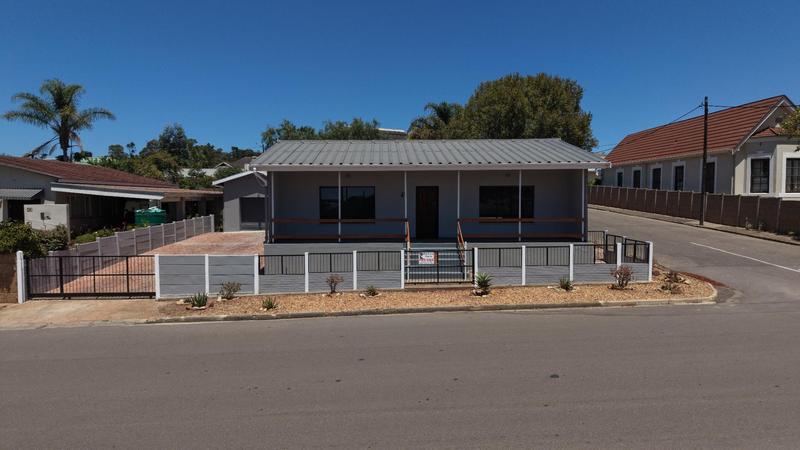 2 Bedroom Property for Sale in Albertinia Western Cape